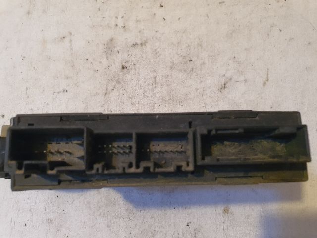 bontott AUDI A4 B6 Bal hátsó Ablakemelő Motor