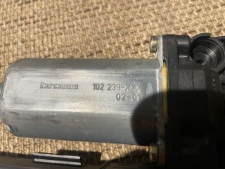 bontott AUDI A4 B6 Bal hátsó Ablakemelő Motor