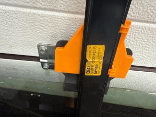 bontott AUDI A4 B6 Bal hátsó Ablakemelő Szerkezet (Elektromos)