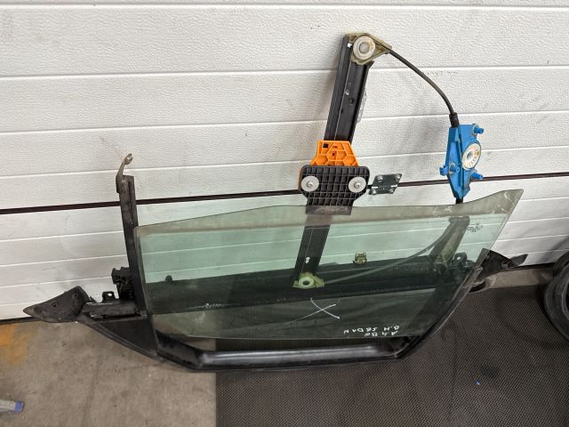 bontott AUDI A4 B6 Bal hátsó Ablakemelő Szerkezet (Elektromos)