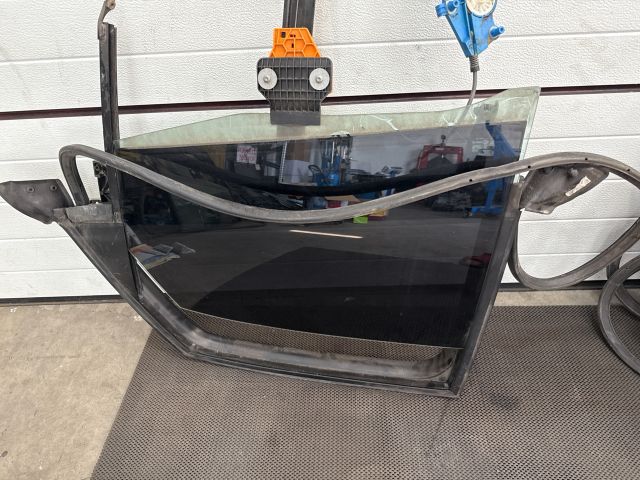 bontott AUDI A4 B6 Bal hátsó Ablakemelő Szerkezet (Elektromos)