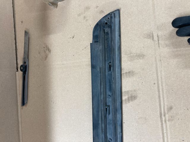 bontott AUDI A4 B6 Bal hátsó Ajtó Díszléc