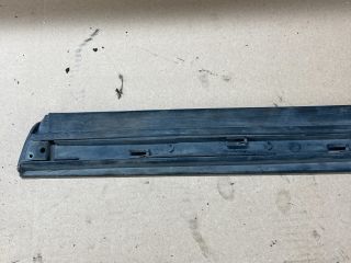 bontott AUDI A4 B6 Bal hátsó Ajtó Díszléc