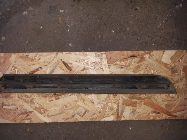 bontott AUDI A4 B6 Bal hátsó Ajtó Díszléc