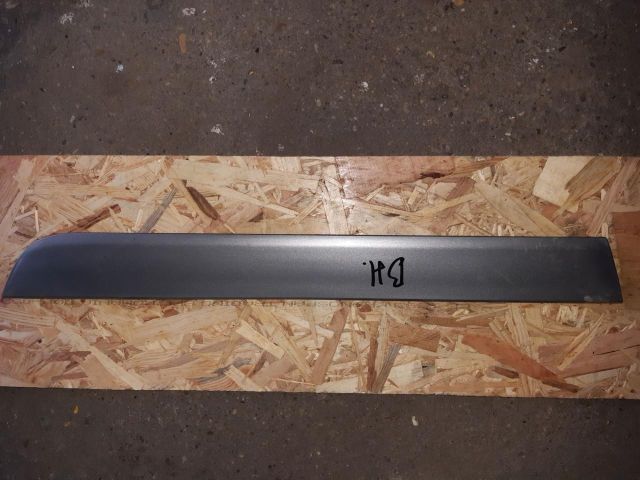 bontott AUDI A4 B6 Bal hátsó Ajtó Díszléc