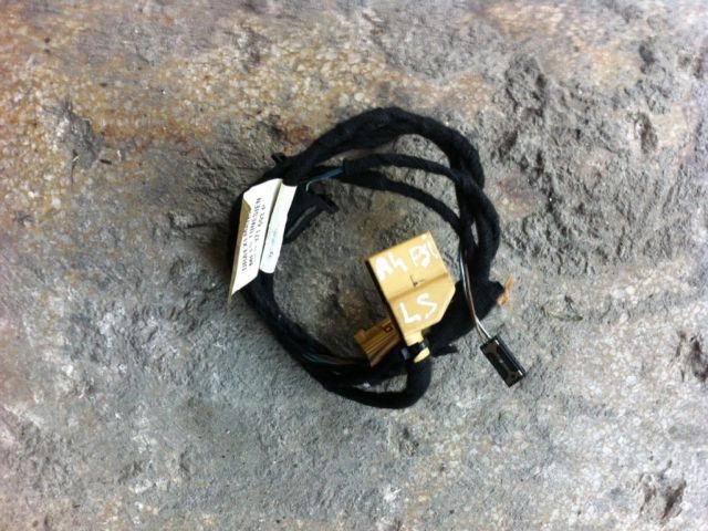 bontott AUDI A4 B6 Bal hátsó Ajtó Kábelköteg