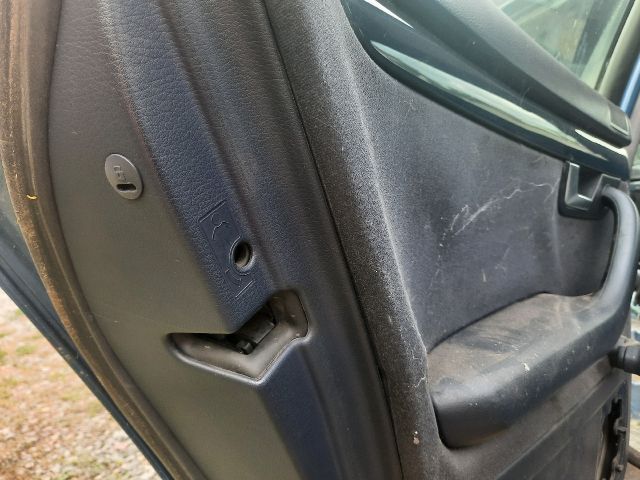 bontott AUDI A4 B6 Bal hátsó Ajtó Kárpit Könyöklő