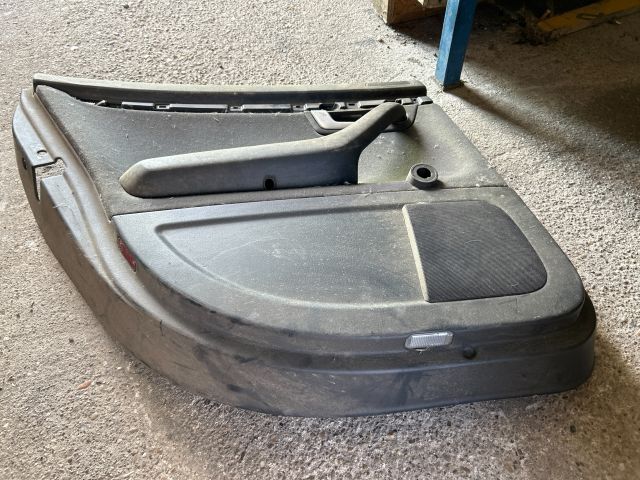 bontott AUDI A4 B6 Bal hátsó Ajtó Kárpit
