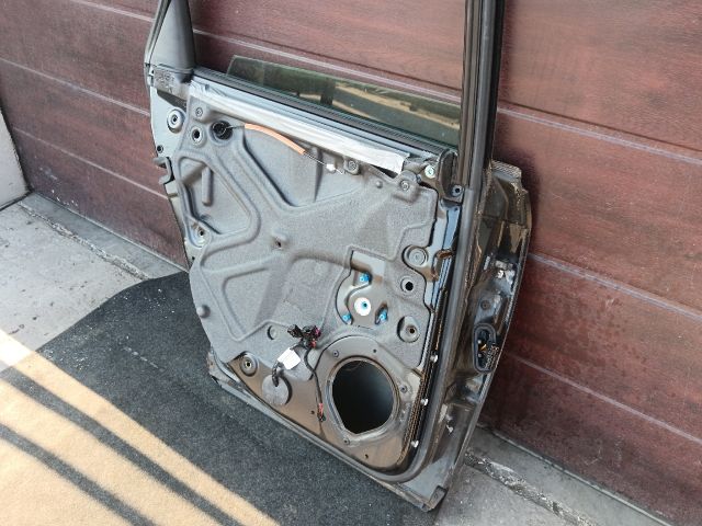 bontott AUDI A4 B6 Bal hátsó Ajtó (Részeivel)