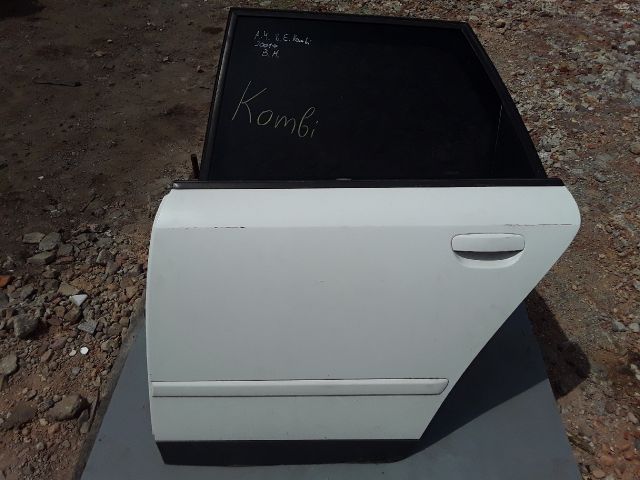 bontott AUDI A4 B6 Bal hátsó Ajtó (Üres lemez)