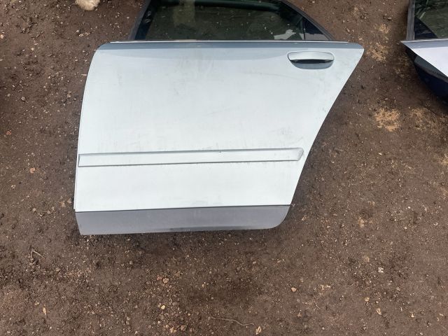 bontott AUDI A4 B6 Bal hátsó Ajtó (Üres lemez)