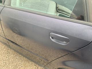 bontott AUDI A4 B6 Bal hátsó Ajtó (Üres lemez)