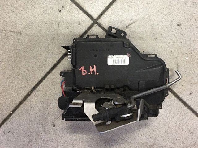 bontott AUDI A4 B6 Bal hátsó Ajtózár