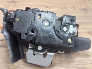 bontott AUDI A4 B6 Bal hátsó Ajtózár