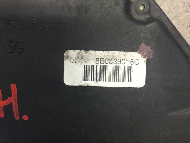 bontott AUDI A4 B6 Bal hátsó Ajtózár