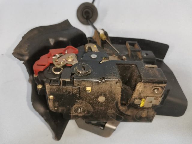 bontott AUDI A4 B6 Bal hátsó Ajtózár