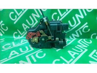 bontott AUDI A4 B6 Bal hátsó Ajtózár