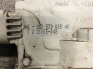 bontott AUDI A4 B6 Bal hátsó Ajtózár