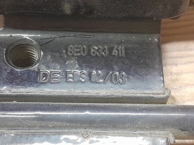 bontott AUDI A4 B6 Bal hátsó Alsó Zsanér