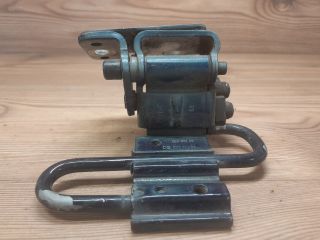 bontott AUDI A4 B6 Bal hátsó Alsó Zsanér