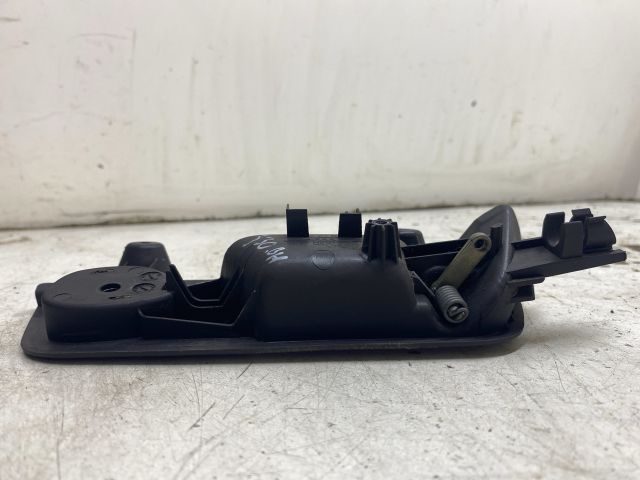 bontott AUDI A4 B6 Bal hátsó Belső Kilincs