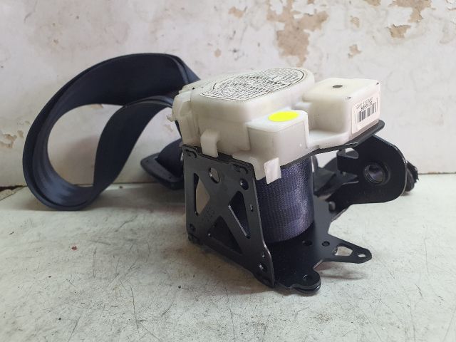 bontott AUDI A4 B6 Bal hátsó Biztonsági Öv