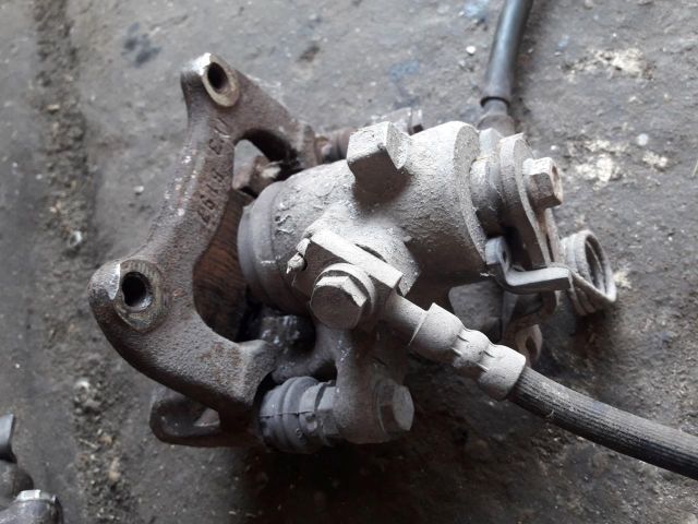 bontott AUDI A4 B6 Bal hátsó Féknyereg Munkahengerrel