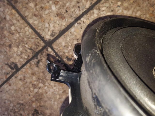 bontott AUDI A4 B6 Bal hátsó Hangszóró