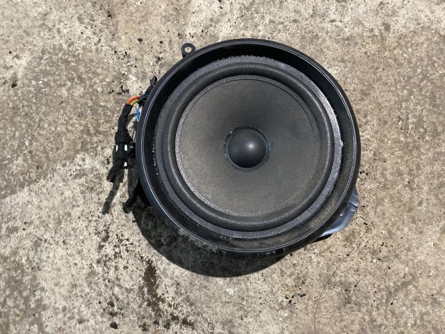 bontott AUDI A4 B6 Bal hátsó Hangszóró