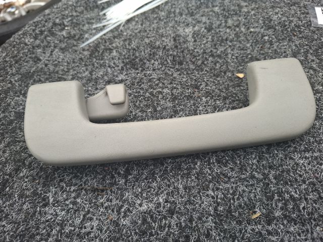 bontott AUDI A4 B6 Bal hátsó Kapaszkodó (Felső)