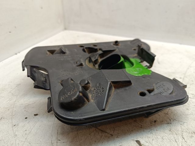 bontott AUDI A4 B6 Bal Hátsó Lámpa Foglalat