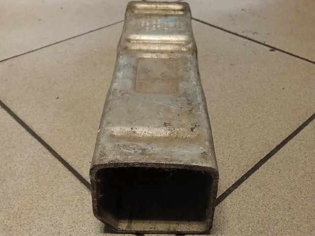 bontott AUDI A4 B6 Bal hátsó Lökhárító Merevítő (Fém)