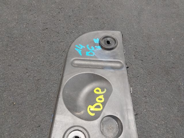 bontott AUDI A4 B6 Bal hátsó Lökhárító Tartó (Műanyag)