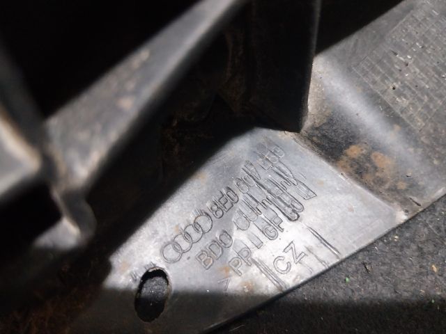 bontott AUDI A4 B6 Bal hátsó Lökhárító Tartó (Műanyag)