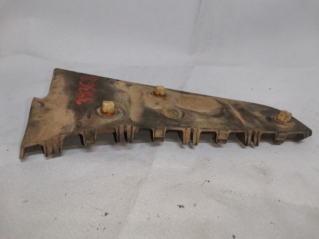 bontott AUDI A4 B6 Bal hátsó Lökhárító Tartó (Műanyag)