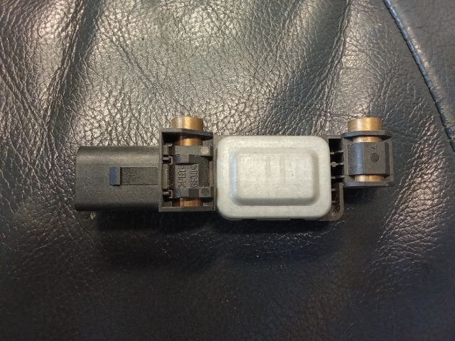 bontott AUDI A4 B6 Bal hátsó Oldal Ütközés Érzékelő