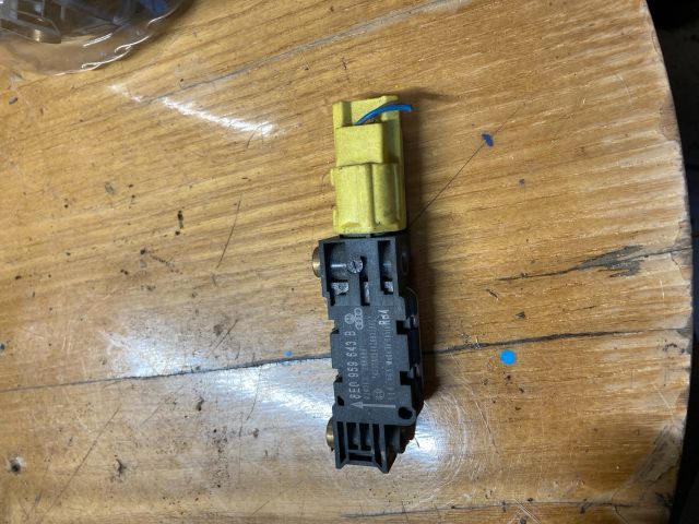 bontott AUDI A4 B6 Bal hátsó Oldal Ütközés Érzékelő