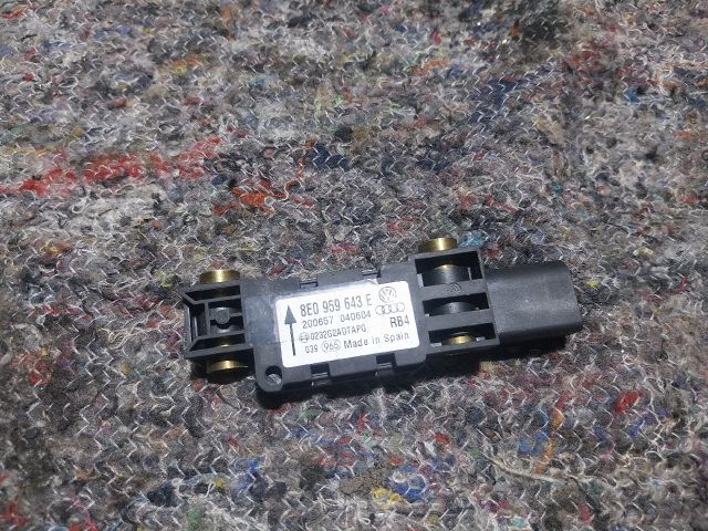 bontott AUDI A4 B6 Bal hátsó Oldal Ütközés Érzékelő