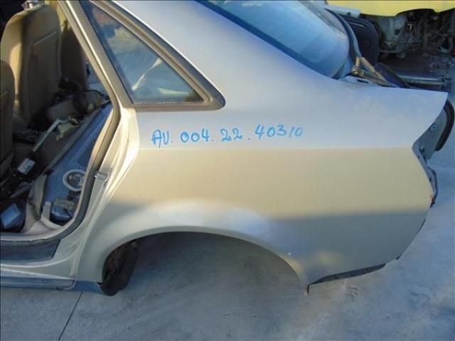 bontott AUDI A4 B6 Bal hátsó Sárvédő