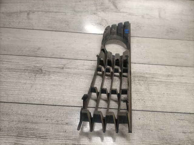 bontott AUDI A4 B6 Bal Ködfényszóró Lámpakeret