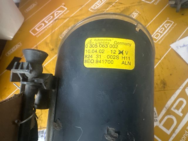 bontott AUDI A4 B6 Bal Ködfényszóró