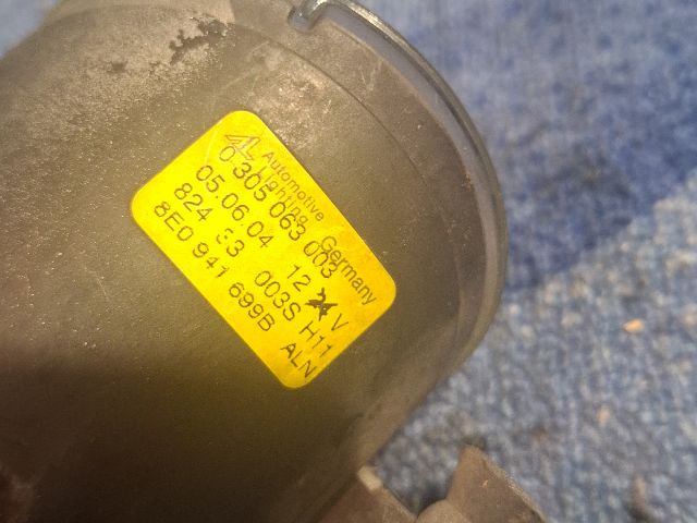 bontott AUDI A4 B6 Bal Ködfényszóró