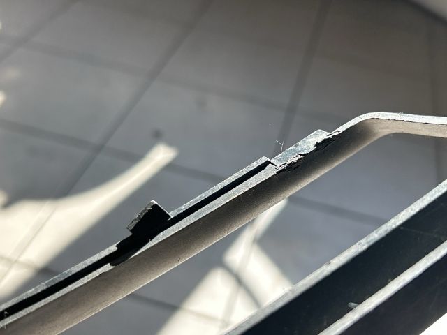 bontott AUDI A4 B6 Bal Ködlámpa Rács