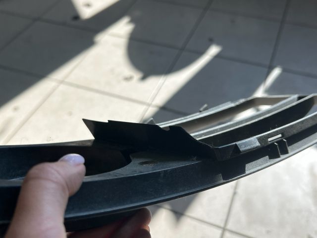 bontott AUDI A4 B6 Bal Ködlámpa Rács