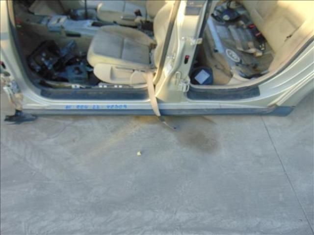 bontott AUDI A4 B6 Bal Küszöb