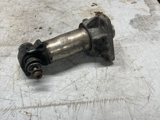 bontott AUDI A4 B6 Bal Lökhárító Tartó Nyúlványvég