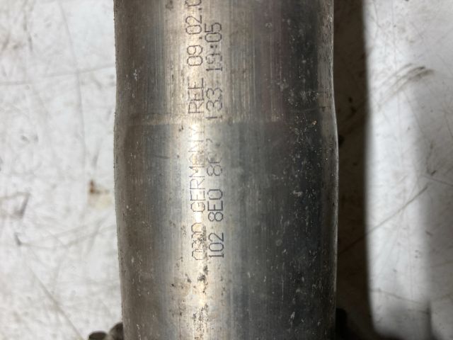 bontott AUDI A4 B6 Bal Lökhárító Tartó Nyúlványvég