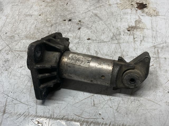 bontott AUDI A4 B6 Bal Lökhárító Tartó Nyúlványvég