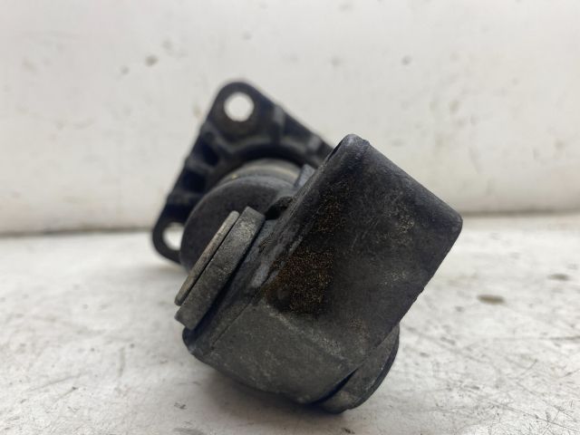 bontott AUDI A4 B6 Bal Lökhárító Tartó Nyúlványvég