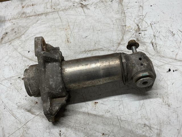 bontott AUDI A4 B6 Bal Lökhárító Tartó Nyúlványvég